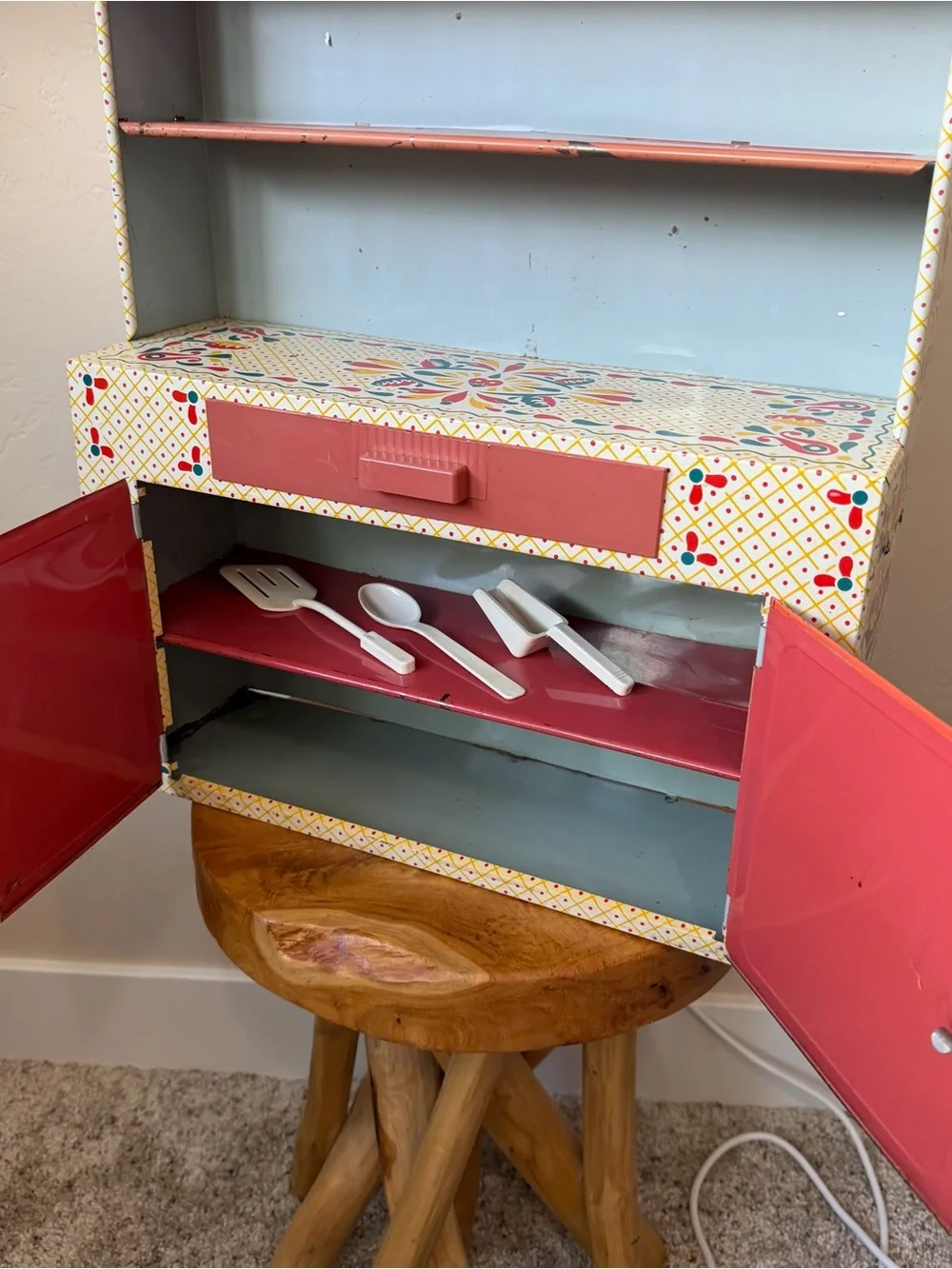 IDEAL Metal Childs Toy Kitchen Display Cabinet Hutch LARGE Vintage MCM Metal Toy